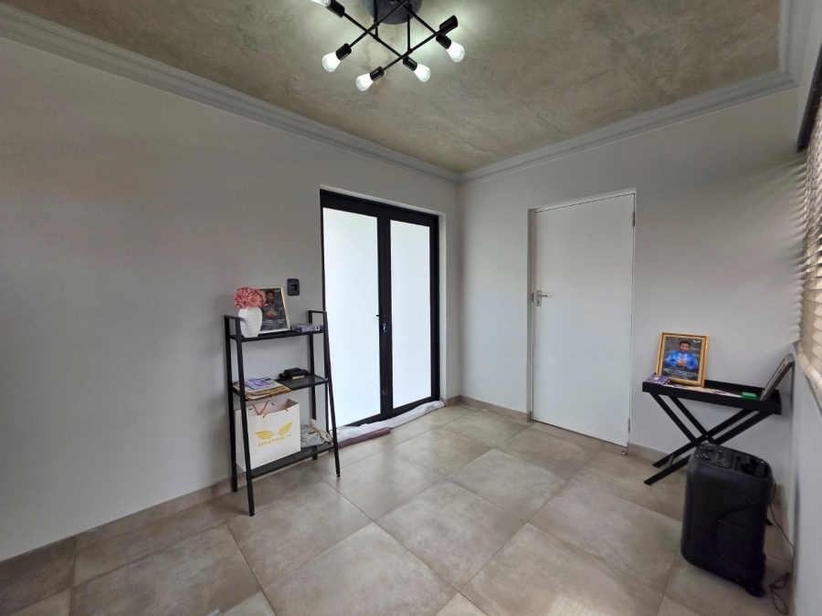 3 Bedroom Property for Sale in Wild Olive Estate Free State